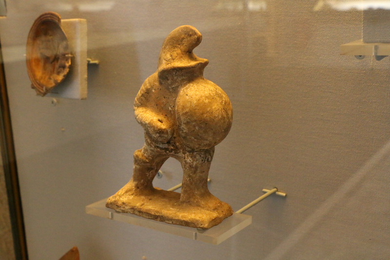 Figurine of a thraex gladiator