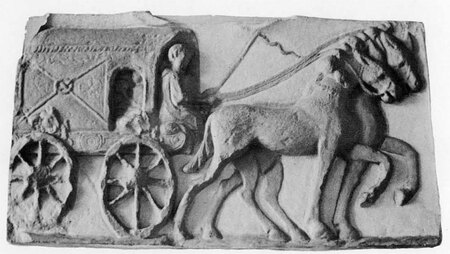 Roman carriage transporting people to a destination